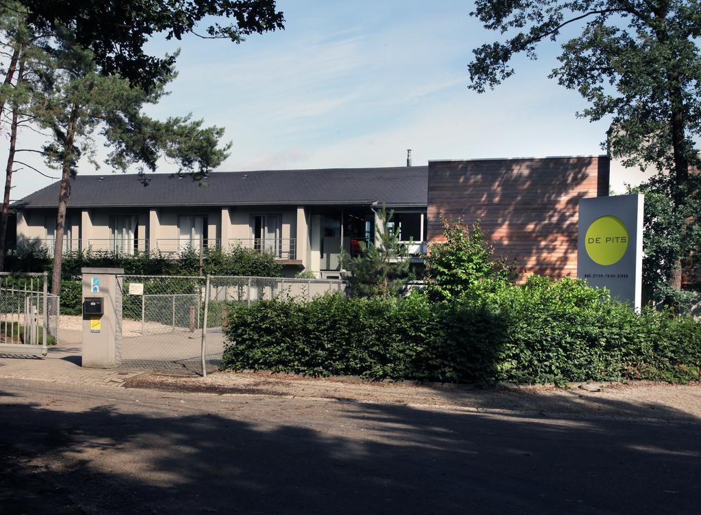 Hotel De Pits Heusden-Zolder Екстериор снимка